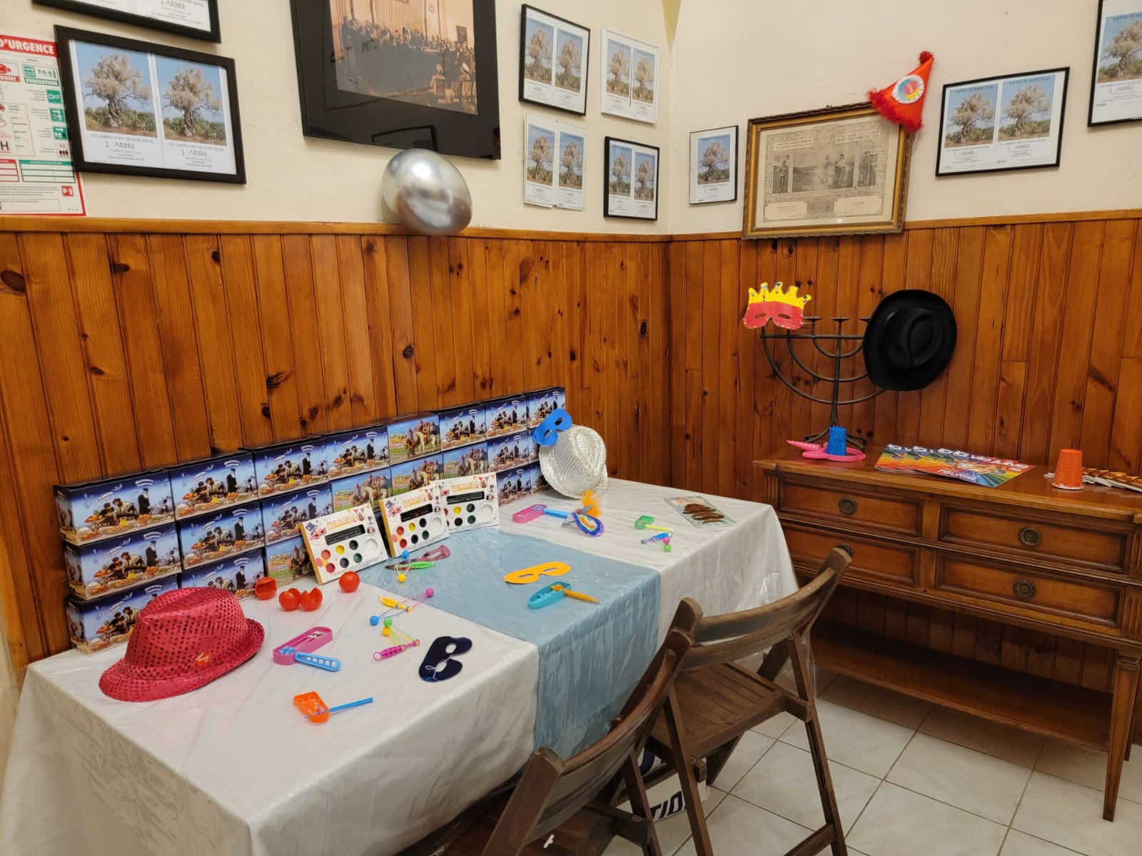 pourim-synagogue-bastia-deguisement